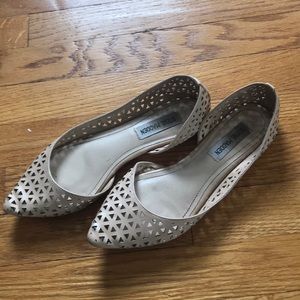 Steve Madden tan flats